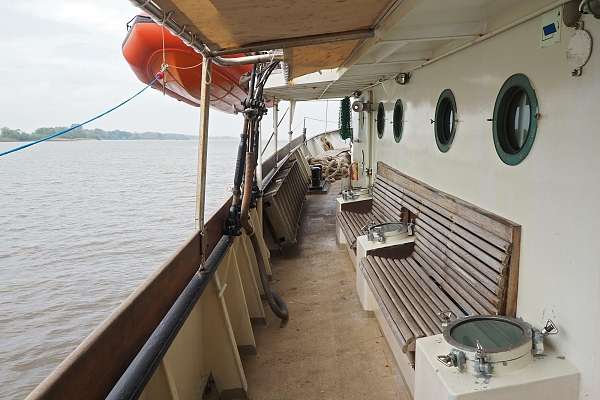 Breezeway der Gulden Leeuw mit Portholes